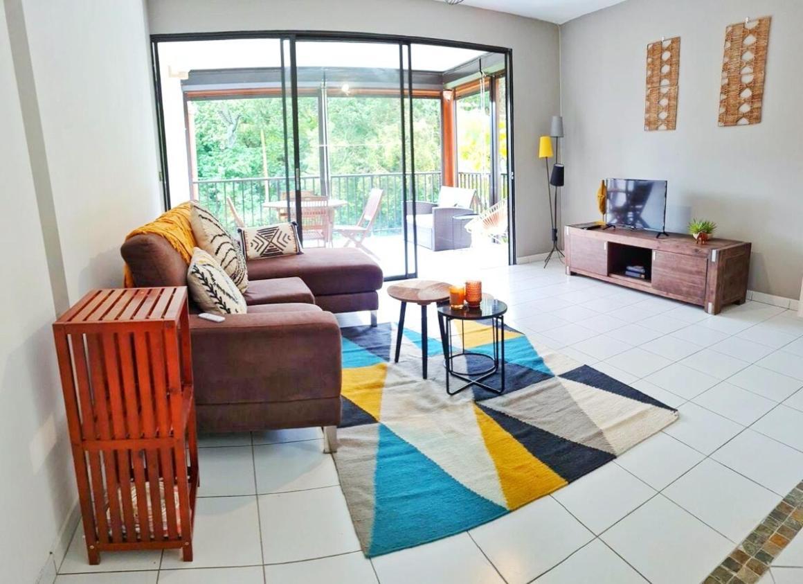 Appartement Cosy Dans Residence Avec Piscine ฟอร์-เดอ-ฟร็องส์ ภายนอก รูปภาพ